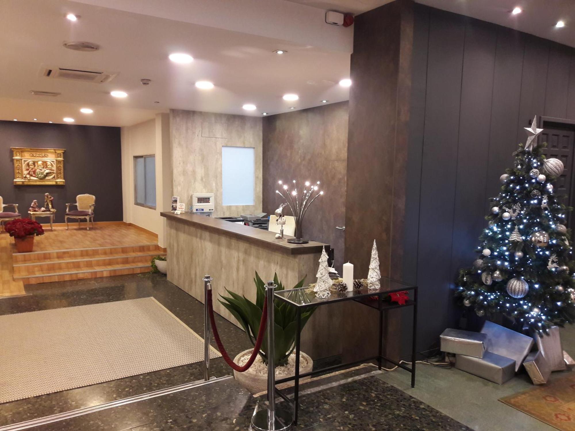 Vernisa Hotel 2*